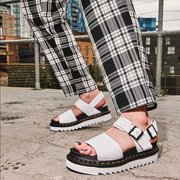 Dr. Martens Shoes - Dr. Martens Voss white leather platform sandals size 7